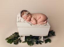 Load image into Gallery viewer, Scalloped Newborn Cradle - &quot;The Lori Lynn&quot;