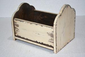 Scalloped Box Bed - "The Jane Ann"