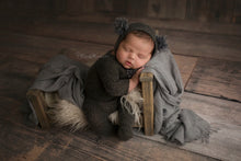 Load image into Gallery viewer, Newborn Photography Prop  - &quot;The Nina Sue&quot;